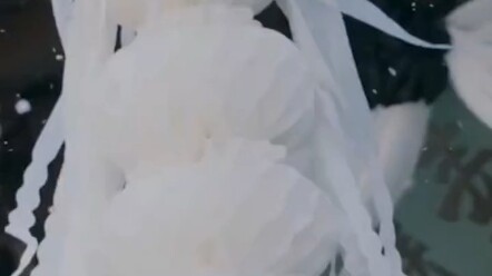 The blazing flames are the warmth of his embrace for you #QingmingFestival #FamilyLove#