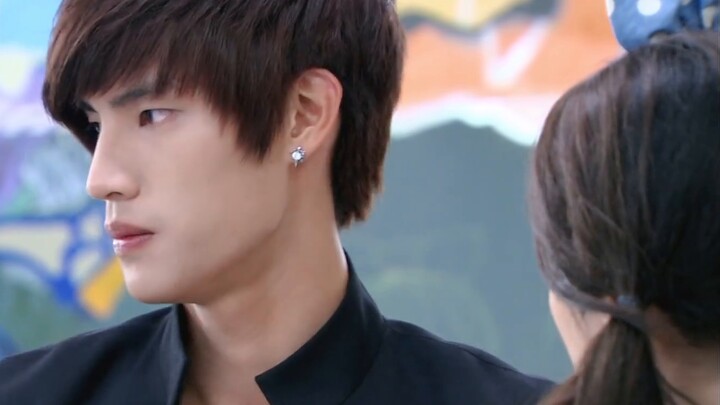 Gu Qiu丨Illustrated Guide to the Good Virtues of Campus Stupid Couples