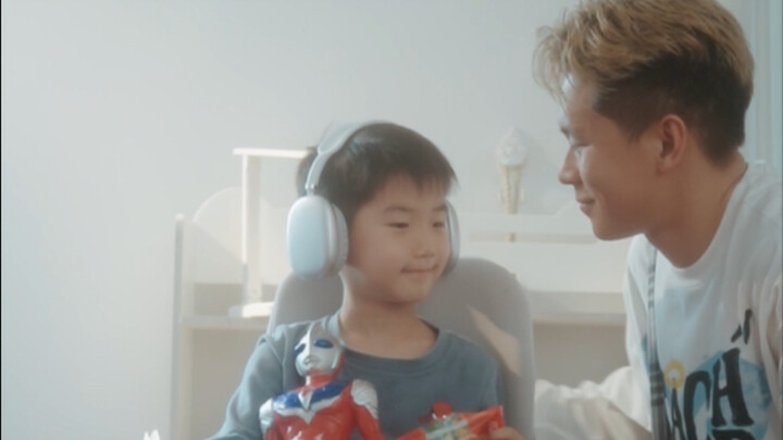 كنت أخاف من علاقات الملابس صغيرًا، وأخاف من العودة إلى البيت عندما كبرت.