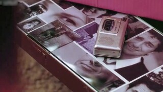 "When the sound of the drowning sounded, pure love appeared. Note: I will love you forever"