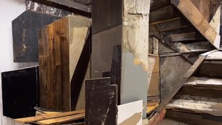 荷兰艺术家用废木材创作的作品 透视关系和光影细节都很到位
