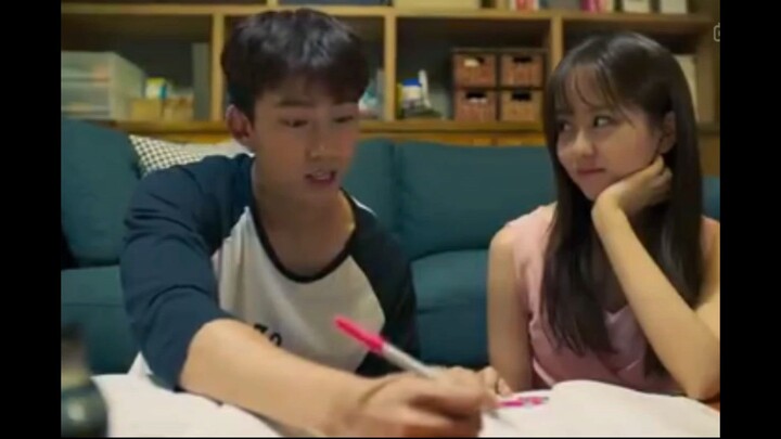 iba talaga pag si crush ang mag tuturo sayo 😊😊😊 #kdrama