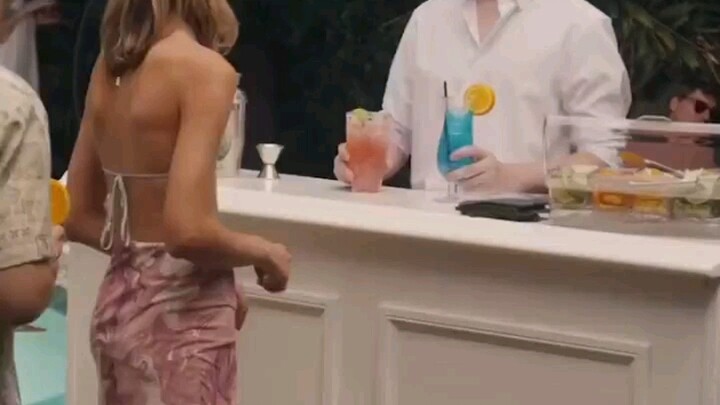 When Chinese creators film well-known mobile game commercials