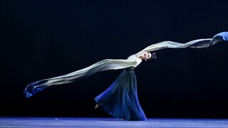 [The 13th Taoli Cup] Classical dance "Ink Shadow Stream" uses sleeves as pens to walk through the in