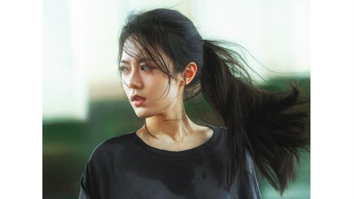 末 世 文 女 主