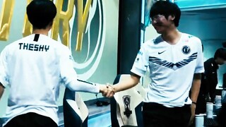 Sofm let Theshy get ganked like this— even the commentators couldn't bear to watch!