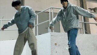 Park Ji-sung + Lee Je-no Blue Check Dance Challenge