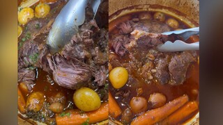 بطاطس مع لحم البقر مطبوخة بالنبيذ الأحمر، طرية وغنية بالعصير تمامًا كالطبق المثالي للخريف والشتاء! 🍷