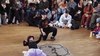 每个舞种都能跳 全能小宋玩转JD海选 给观众一点小小的震撼哈哈哈