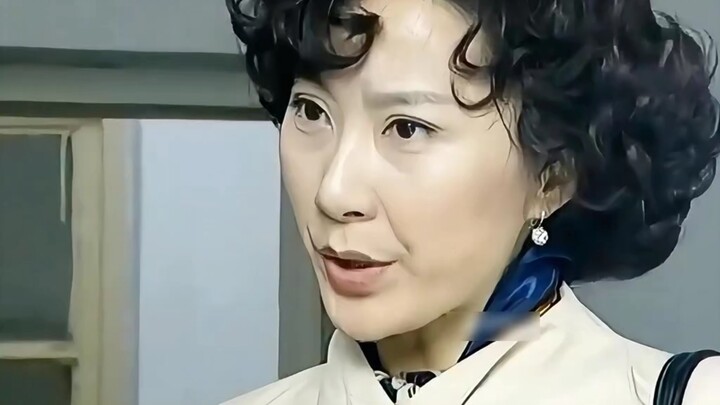 Having a teacher like this is a disaster for kids!