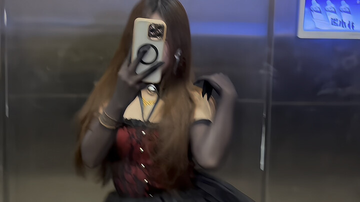 ทั้งเล่นไม่เก่ง ทั้งขี้เล่น (พี่หมาโคน่ารักมาก)