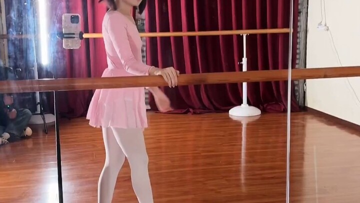 You Shui Lingyi - November 5, 2025, 17:39 (bullet comments version)