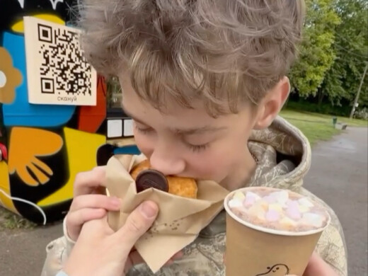 “Gotta hold it in… I’m choking!”