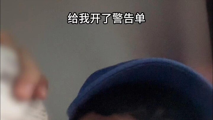 Không chỉ ghế phụ, ngồi hàng ghế sau cũng phải thắt dây an toàn nhé!