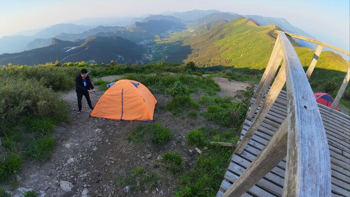 Weekend escape from the city’s hustle: solo camping on a 1,558-meter-high mountaintop