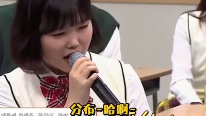 Chỉ cần mở ngẫu nhiên một cuốn sách là có thể sáng tác ra bài hát, đây đúng là quái vật âm nhạc rồi
