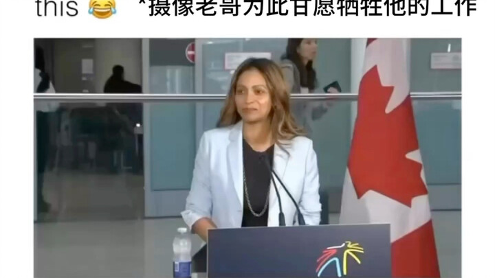 سياسي كندي يتعرض للإحراج المباشر على يد مصور محترف