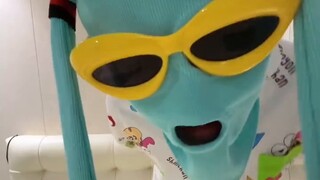 ใส่ชุดผู้หญิงเป็นอะไรคะ??