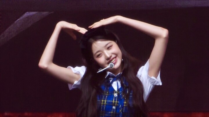 صادقة لدرجة أن الطرف الآخر قام بالإبلاغ عنها... في عالم المغنيين المشهورين بأكمله، هي ظاهرة مذهلة جد