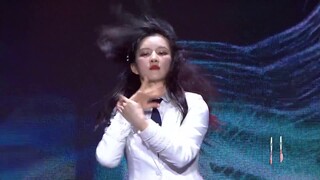 Liu Xiening performs solo dance "Time"! So flirty! !