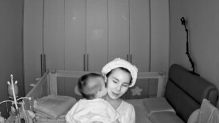 The scene captured on camera completely drove Mom out of her mind! Who else understands how adorable