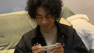 真的是手机自己跳到我手里的