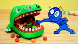 Blue Plays Crocodile Dentist | Roblox Rainbow Friends Animation  | Stop Motion Paper