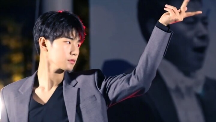 [Park Seo-han] Senior, you are so hot｜Direct shot 190506 Rain