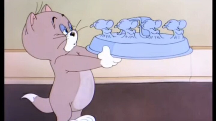 Even while fleeing, Jerry can’t help but wink.