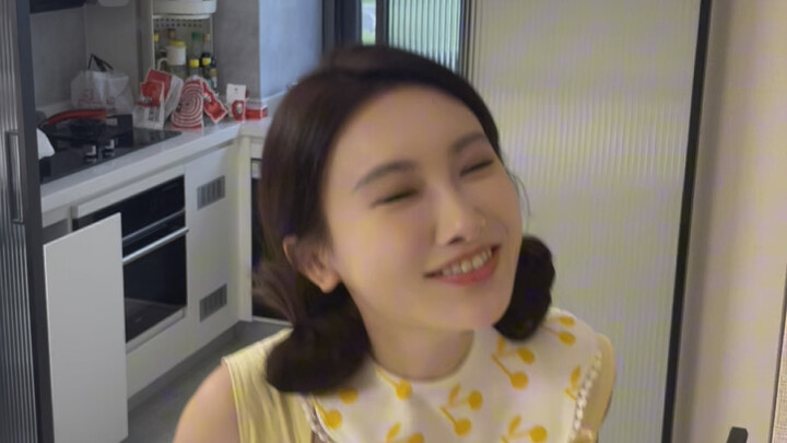 ทั้งครอบครัวกำลังแลกเปลี่ยนพลังงานกันอยู่
