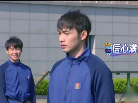 Zhang Binbin and Zhang Yanqi are training fire-detection dogs—they’re really cracking me up!