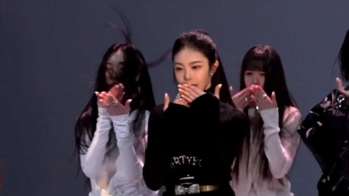 【Lòng người gắn kết】Một động tác là nhận ra ai là “vũ đan”, bạn có đoán được vì sao cô ấy lại nổi ti