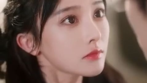 CEO 30 tahun yang benci wanita jatuh cinta pada gadis 10 tahun lebih muda