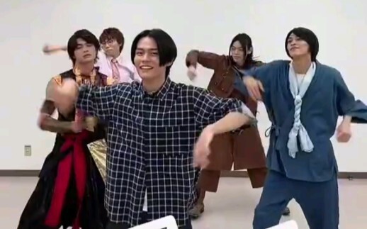 A sophomore usurped the position to become the leader of Boukenger, and Kamen Rider Revice’s Levi wa