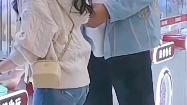 Tidak bisa menyembunyikan informasi rahasia secara diam-diam