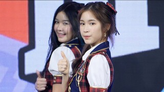 BNK48 Paeyah - ดีอะ @ BNK48 13th "Iiwake Maybe"Roadshow Mini Concert [Fancam 4K 60p] 230506