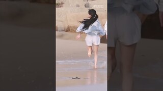 [Vid] Zhao Lusi at the filming set of Pepsi CF shooting