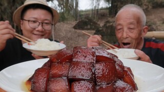 100买4斤五花肉，做一份“毛氏红烧肉”不放一滴酱油，肥而不腻