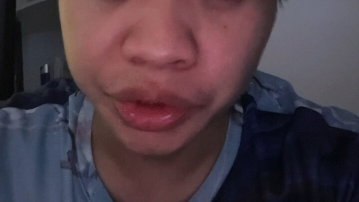 Cứ đến đêm là lại lén khóc