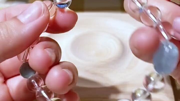 A bead-stringing tutorial that guarantees you'll master it!