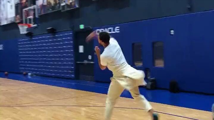 What a steal! Curry hit five consecutive three-pointers from the backcourt in practice.