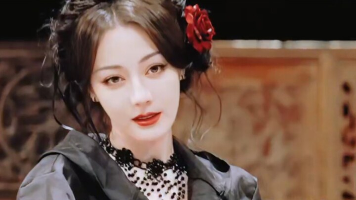 #迪丽热巴 เพิ่งออกมาจากหมู่บ้านสามเณรและได้พบกับซัคคิวบัสตัวท็อป