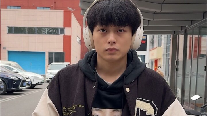 Is anyone else experiencing the same thing as me? If not, I'm going to get a CT scan of my brain!