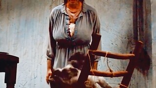 小伙被囚禁三十年，因母亲说外面有毒，导致小伙被困家中