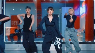 [CUBE Dance Studio] Siluet yang menyembunyikan bahaya. Koreografi yang intens "Pembunuh"