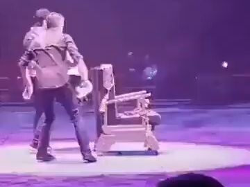 Bàn về cách dùng ảo thuật để ngụy tạo việc mình có phép thuật haha