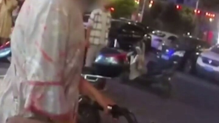 While out for a stroll, a woman spotted an unkeyed electric scooter and decided to ride it home hers