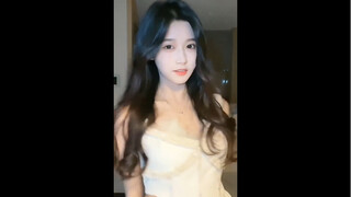 清纯可爱有人疼。