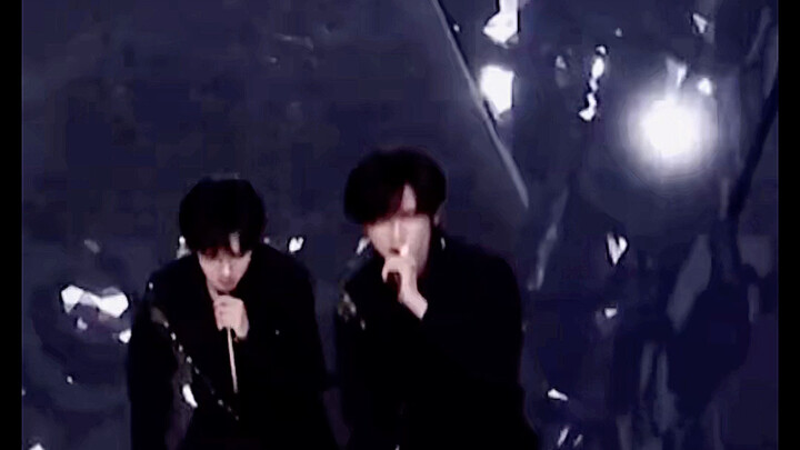 [Song Yaxuan] Watch it over and over again! Besides the English part, his "black hand" figure is als