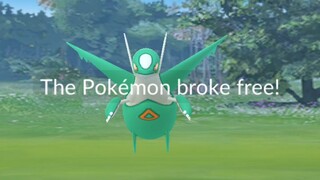 Wild Appears a Shiny Latios in Pokemon Go. Guaranteed won't run away if it's shiny?